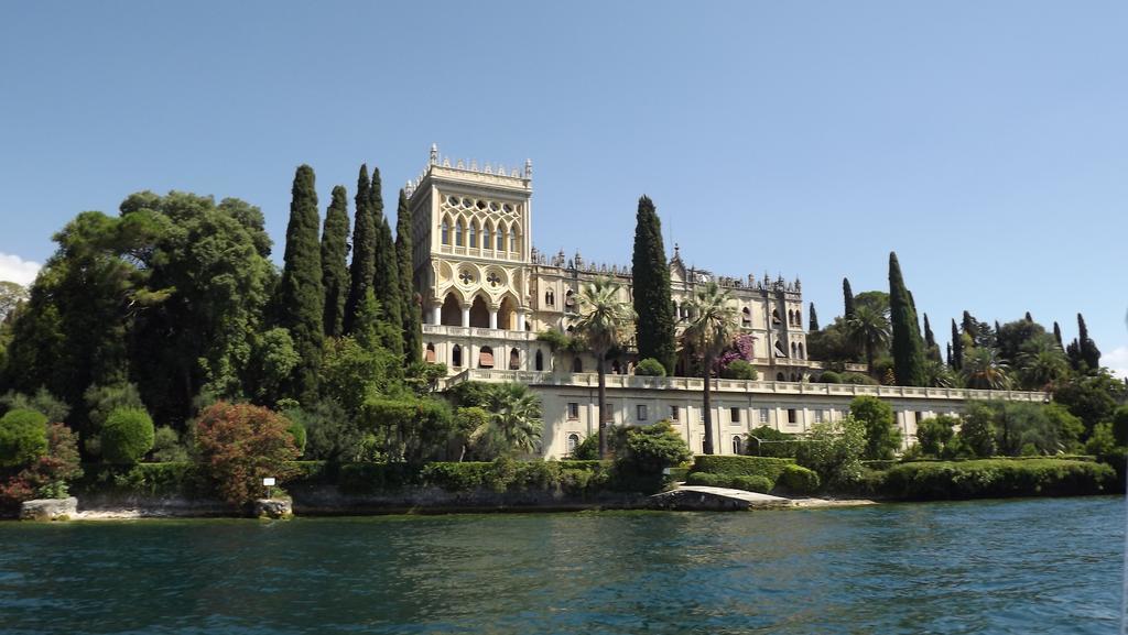 Antico Borgo B&B Con Spa - Adults Only Manerba del Garda Exterior foto