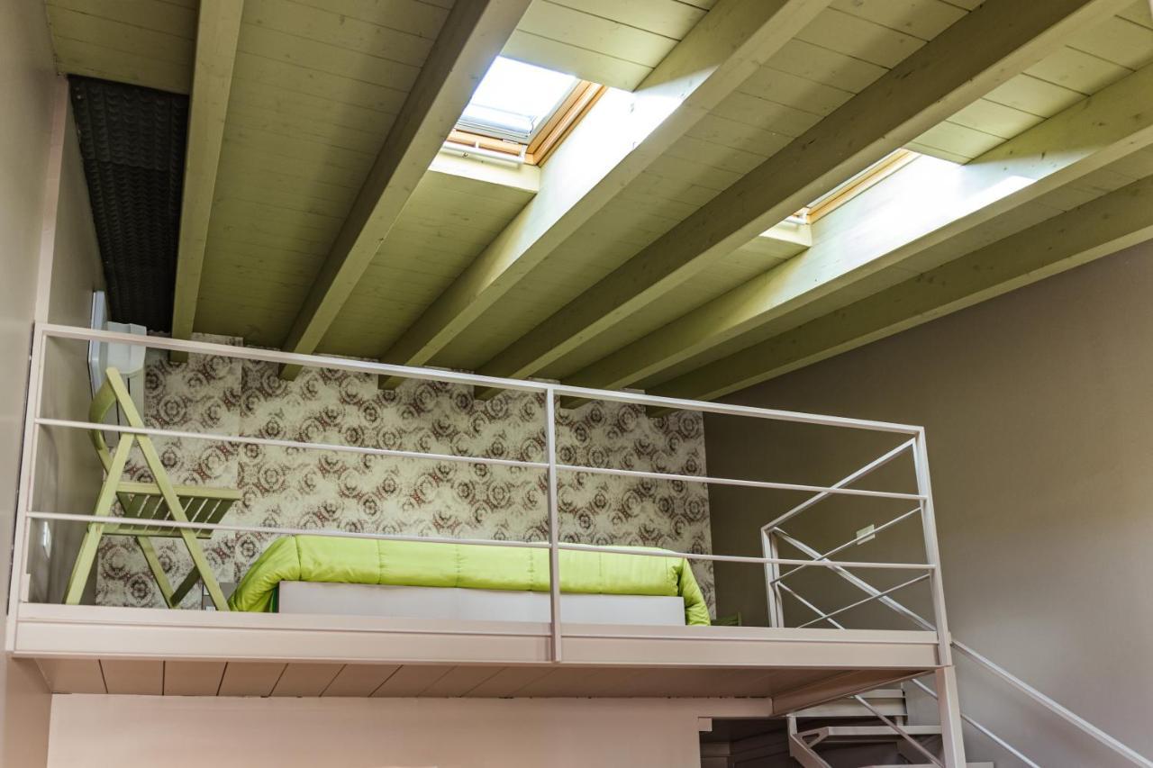 Antico Borgo B&B Con Spa - Adults Only Manerba del Garda Exterior foto